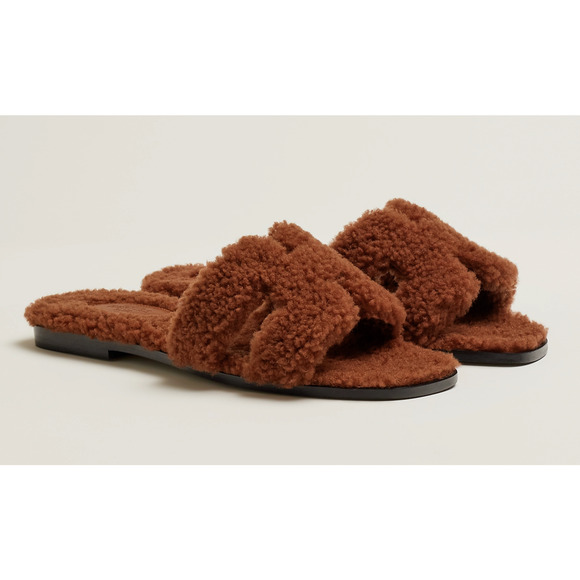 Hermes Oran Teddy Shearling Fur Brown H Logo Slide Sandal Mule Flat Flip Flop 38 - Picture 2 of 12